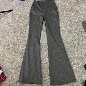 Gilly Hicks Hollister Women’s Flare Leg Gray Leggings size Small